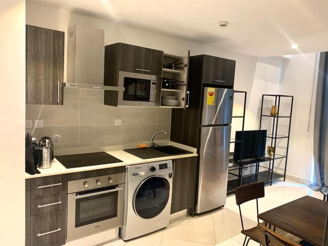 One Bedroom Apartment At A Embassy Gardens Cantonments Аккра Екстер'єр фото